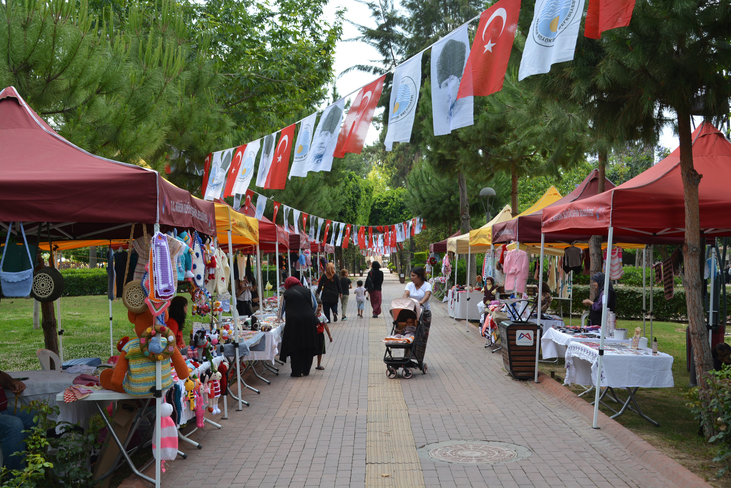 Üretici Kadınlar Yoğurt Pazarı ve Tarsus Kültür Parkta Bir Araya Geldi