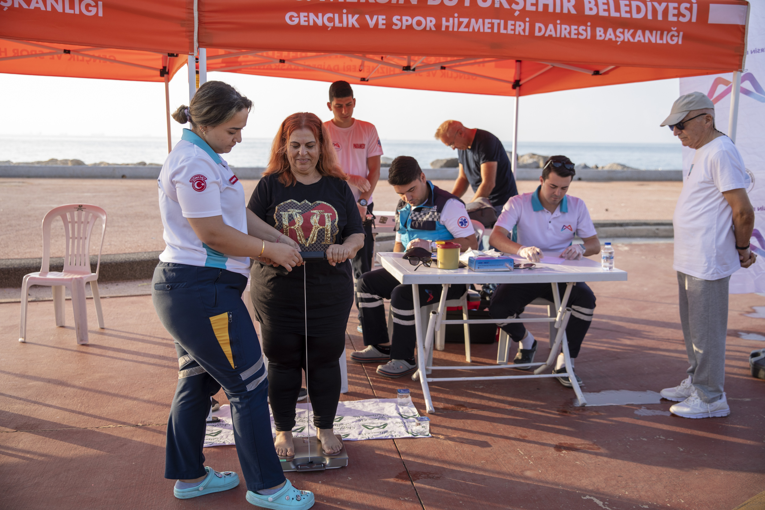 Büyükşehir’den Sabah Sporuna Gelenlere Sağlık Taraması