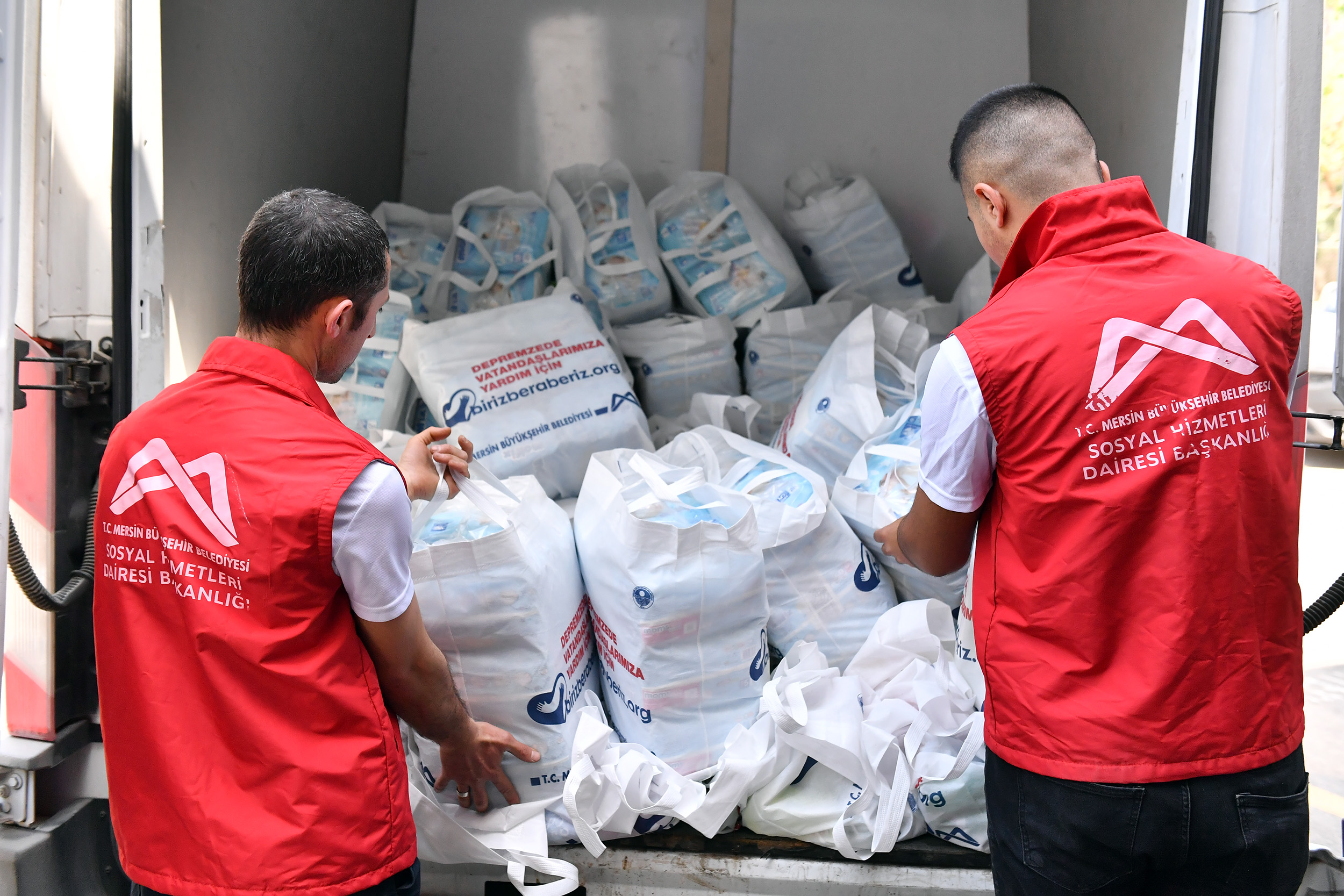 Büyükşehir’in ‘Biriz Beraberiz’ Çağrısı Dayanışmayı Büyütüyor