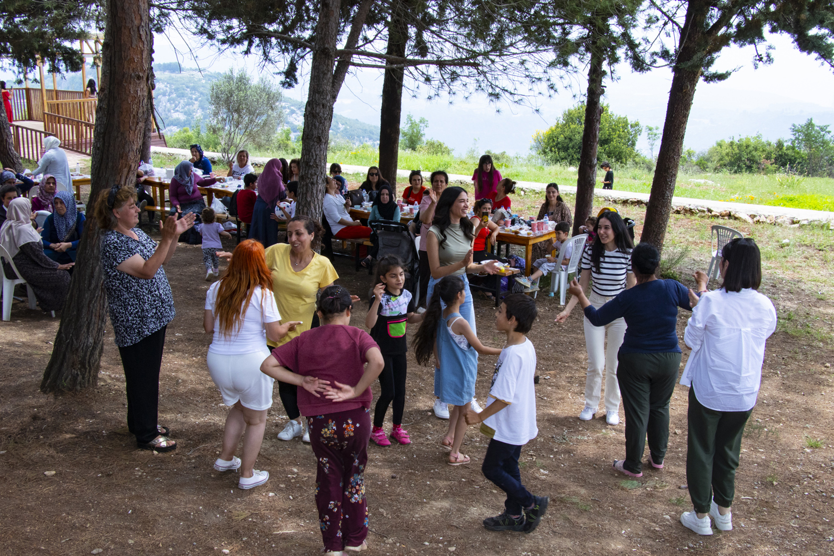 Mersin Büyükşehir’den Depremzede Vatandaşlar İçin Piknik Etkinliği