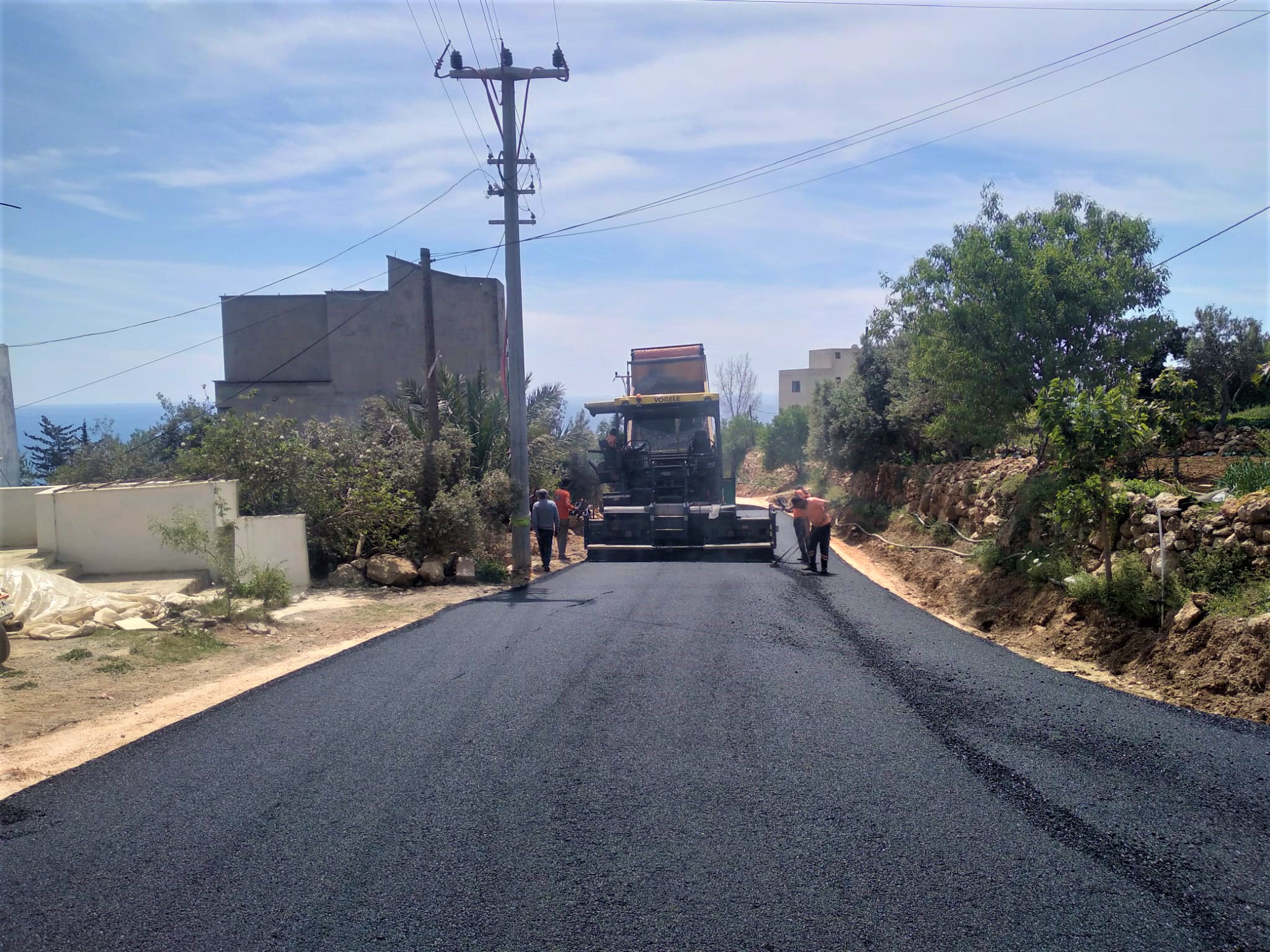 Büyükşehir Yol Yapım Ekipleri Aydıncık’ta Çalışma Yürüttü